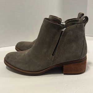 Kork’s by Kork-Ease Gray Suede Tea Ankle Boots Booties size 7.5